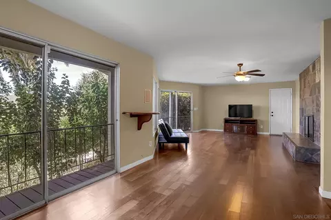 Living - 2373 Carroll Ln, Escondido, CA 92027 photo 10 of 11
