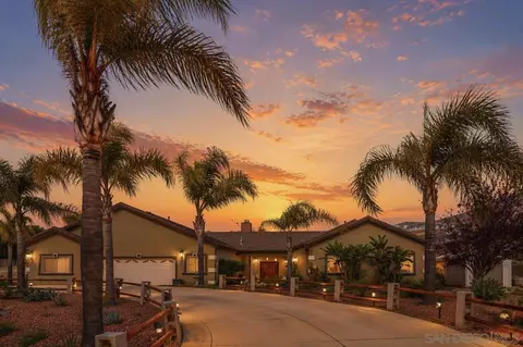 1804 Vista De La Montana, El Cajon, CA 92019