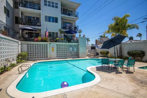 Exterior - 333 Orange Ave #16, Coronado, CA 92118 photo 2 of 8