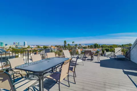 Exterior - 333 Orange Ave #16, Coronado, CA 92118 photo 1 of 8