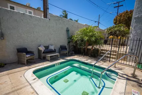 Exterior - 333 Orange Ave #16, Coronado, CA 92118 photo 4 of 8