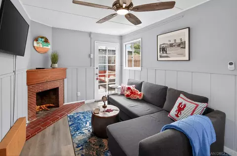 2009 Bacon St, San Diego, CA 92107