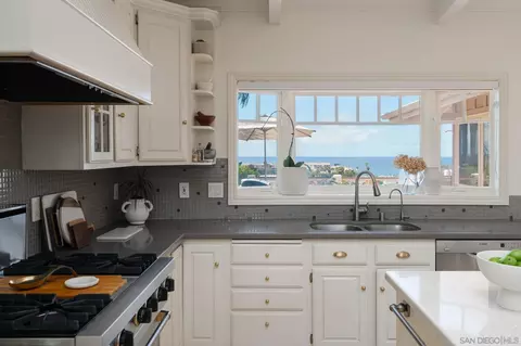Kitchen - 217 S Granados, Solana Beach, CA 92075 photo 3 of 3