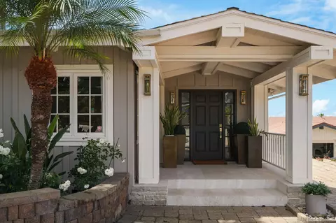 Exterior - 217 S Granados, Solana Beach, CA 92075 photo 3 of 4