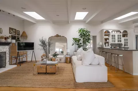 Living - 217 S Granados, Solana Beach, CA 92075 photo 3 of 5