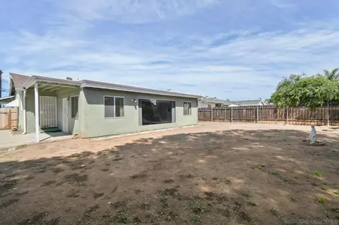 Exterior - 877 Alveda Ave, El Cajon, CA 92019 photo 7 of 9