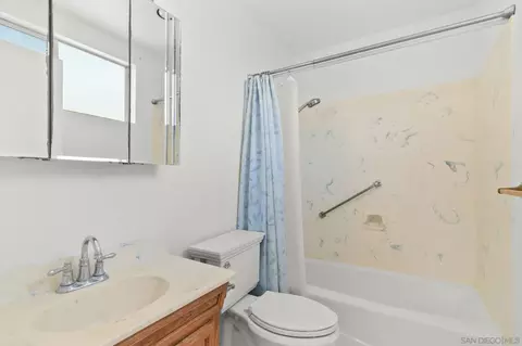 Bath - 877 Alveda Ave, El Cajon, CA 92019 photo 2 of 2