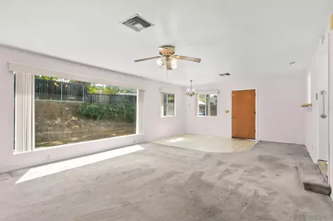 Living - 877 Alveda Ave, El Cajon, CA 92019 photo 9 of 9