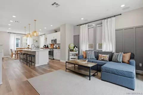 1232 Sunrise Vw #105, San Marcos, CA 92078