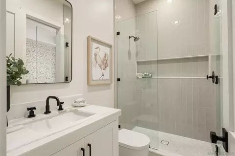 Bath - 1023 Stratford Ct, Del Mar, CA 92014 photo 3 of 5