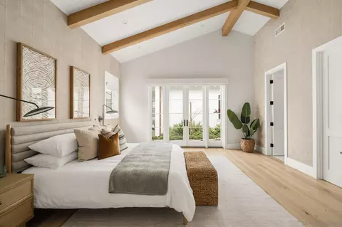 Bedroom - 1023 Stratford Ct, Del Mar, CA 92014 photo 2 of 5