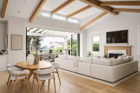 Living - 1023 Stratford Ct, Del Mar, CA 92014 photo 2 of 7