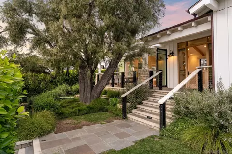 Exterior - 1023 Stratford Ct, Del Mar, CA 92014 photo 3 of 9
