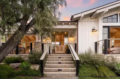 Exterior - 1023 Stratford Ct, Del Mar, CA 92014 photo 4 of 9