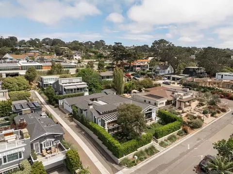 View/Area - 1023 Stratford Ct, Del Mar, CA 92014 photo 1 of 2