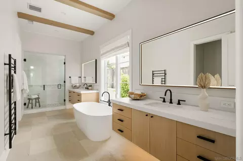 Bath - 1023 Stratford Ct, Del Mar, CA 92014 photo 1 of 5