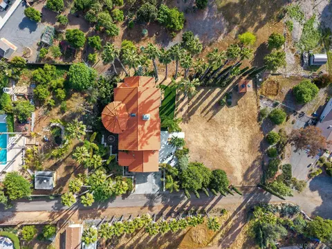 View/Area - 3523 Ryan Dr, Escondido, CA 92025 photo 1 of 6