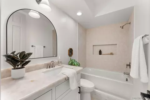 Bath - 3523 Ryan Dr, Escondido, CA 92025 photo 1 of 4