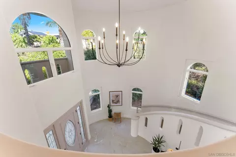 Entry Way - 3523 Ryan Dr, Escondido, CA 92025 photo 5 of 8