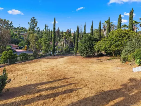 Exterior - 3523 Ryan Dr, Escondido, CA 92025 photo 14 of 15