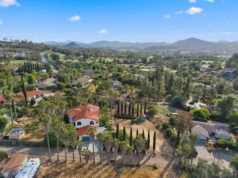View/Area - 3523 Ryan Dr, Escondido, CA 92025 photo 3 of 6