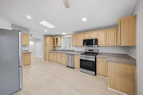 Kitchen - 450 E Bradley #68, El Cajon, CA 92021 photo 5 of 7