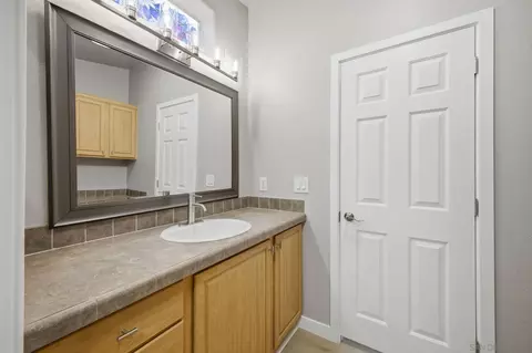Bath - 450 E Bradley #68, El Cajon, CA 92021 photo 3 of 4