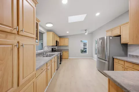 Kitchen - 450 E Bradley #68, El Cajon, CA 92021 photo 4 of 7