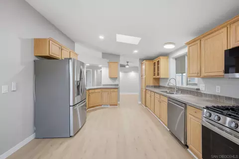 Kitchen - 450 E Bradley #68, El Cajon, CA 92021 photo 6 of 7