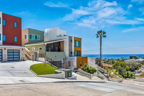 1243 1245 Van Nuys St, San Diego, CA 92109