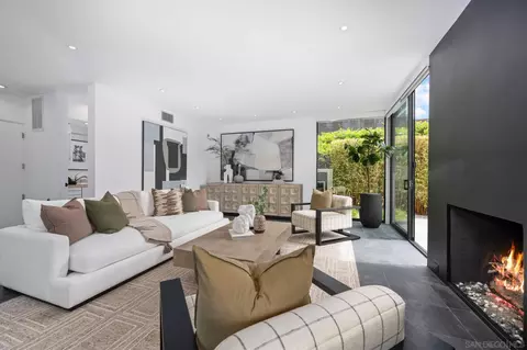 Living - 2402 Camino Del Mar, Del Mar, CA 92014 photo 2 of 2