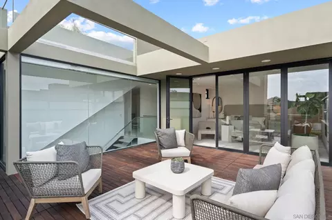 Exterior - 2402 Camino Del Mar, Del Mar, CA 92014 photo 4 of 5