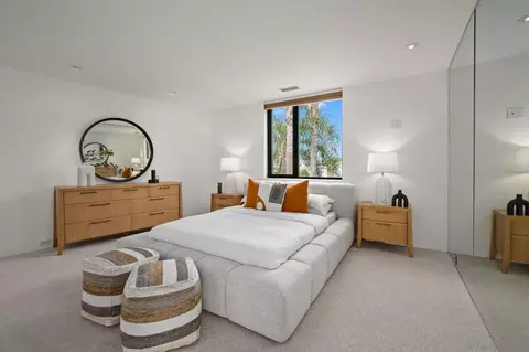 Bedroom - 2402 Camino Del Mar, Del Mar, CA 92014 photo 2 of 2