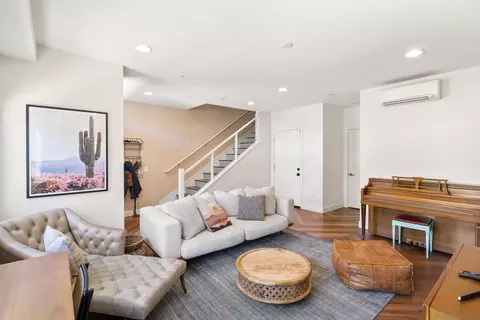Living - 2537 State St, Carlsbad, CA 92008 photo 3 of 4