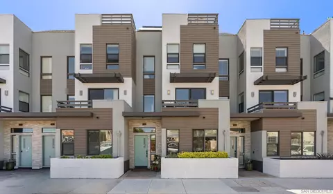 Exterior - 2537 State St, Carlsbad, CA 92008 photo 1 of 4
