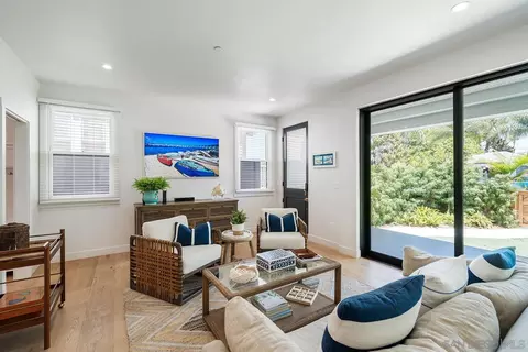 Living - 924 D Ave, Coronado, CA 92118 photo 6 of 8