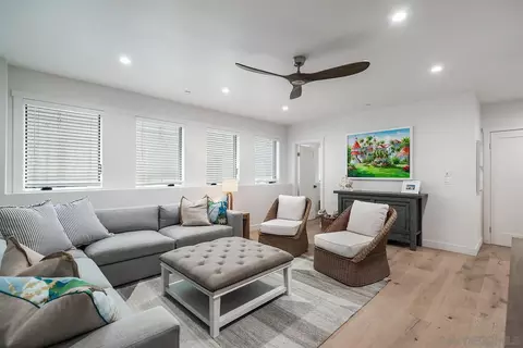 Living - 924 D Ave, Coronado, CA 92118 photo 7 of 8