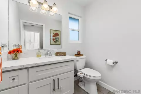 Bath - 23969 Nectar Way, Ramona, CA 92065 photo 1 of 5