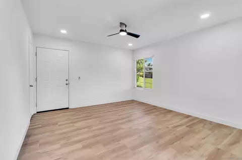 Living - 3441 Seabreeze, Oceanside, CA 92056 photo 3 of 5