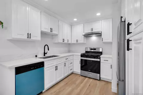 Kitchen - 3441 Seabreeze, Oceanside, CA 92056 photo 1 of 3
