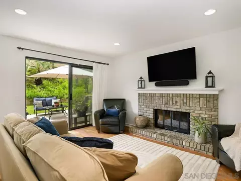Living - 1981 Avenida Joaquin, Encinitas, CA 92024 photo 6 of 7