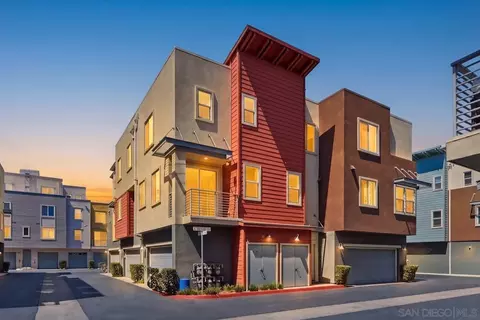 214 Antoni Gln #710, Escondido, CA 92025