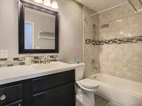 Bath - 13035 Laurel St, Lakeside, CA 92040 photo 3 of 4