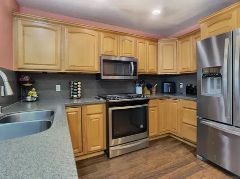 Kitchen - 13035 Laurel St, Lakeside, CA 92040 photo 3 of 4