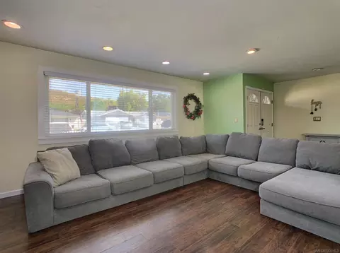 Living - 13035 Laurel St, Lakeside, CA 92040 photo 1 of 2