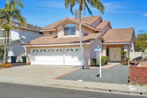 2214 Brookhaven Pass, Vista, CA 92081
