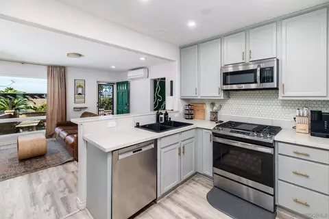 7967 Normal Ave, La Mesa, CA 91941
