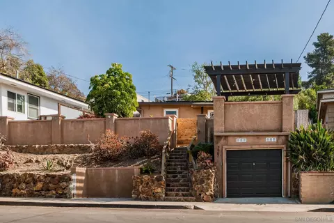 7967 Normal Ave, La Mesa, CA 91941