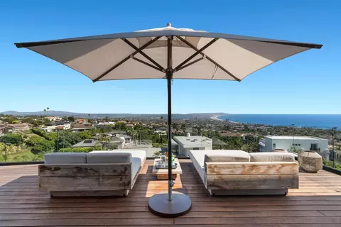Exterior - 5727 Baja Mar, La Jolla, CA 92037 photo 2 of 14