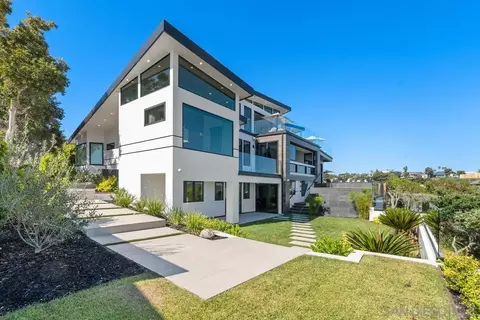Exterior - 5727 Baja Mar, La Jolla, CA 92037 photo 7 of 14